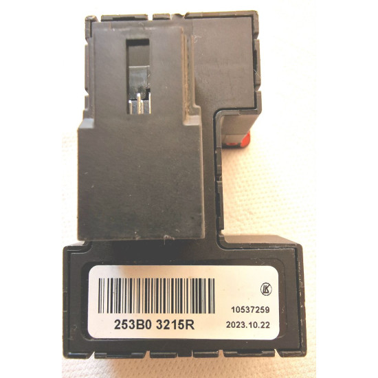 Панель аварийного выключателя SOS для Nissan Juke MK2 F16 2024 года выпуска  OEM 253B03215R