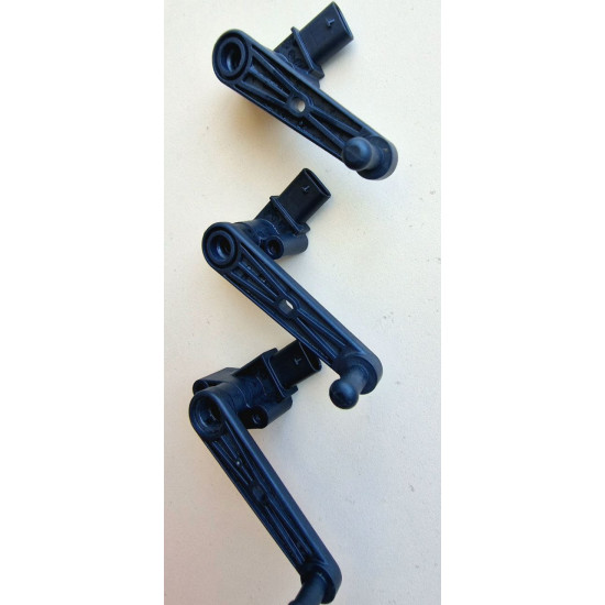 Датчик уровня подвески (клиренса) T4K1550 J9D33C279BA   JAGUAR I-Pace X590